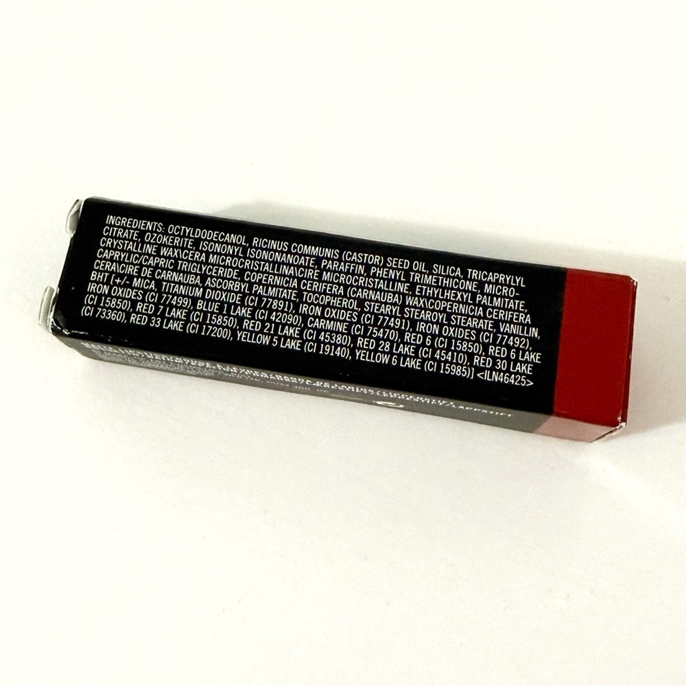 MAC COSMETICS MACXIMAL RED CHILI SILKY MATTE LIPSTICK - Picture 3 of 7
